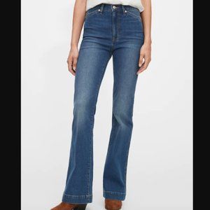 GAP High Rise Flare Jeans w/ Washwell™ Size 10